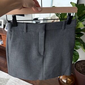 Aritizia Chisel Skirt, size 0